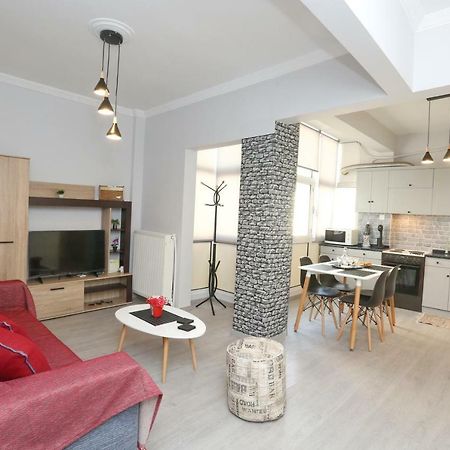 Oli'S Luxury Apartment Thessaloníki Eksteriør billede