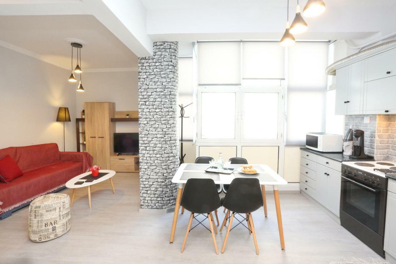 Oli'S Luxury Apartment Thessaloníki Eksteriør billede